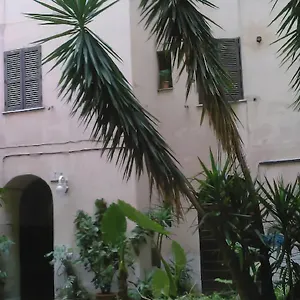 Roma Prince Inn Accommodation Gasthof